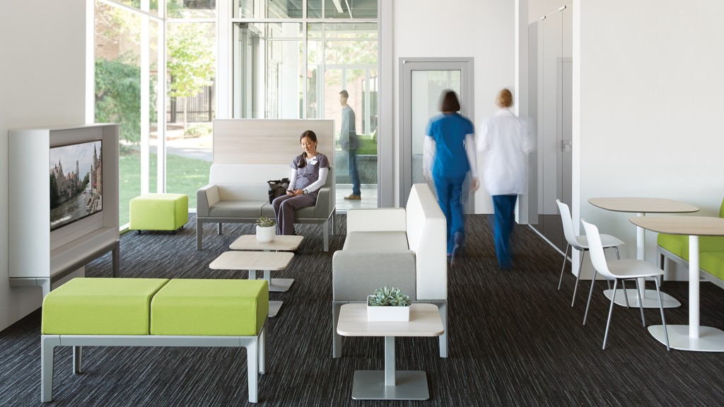 A clinician retreat near the clinicians’ hub provides a combination of social and private spaces that can include a small kitchen, eating area, media bar, personal lockers and a separate enclosed respite area for one person.