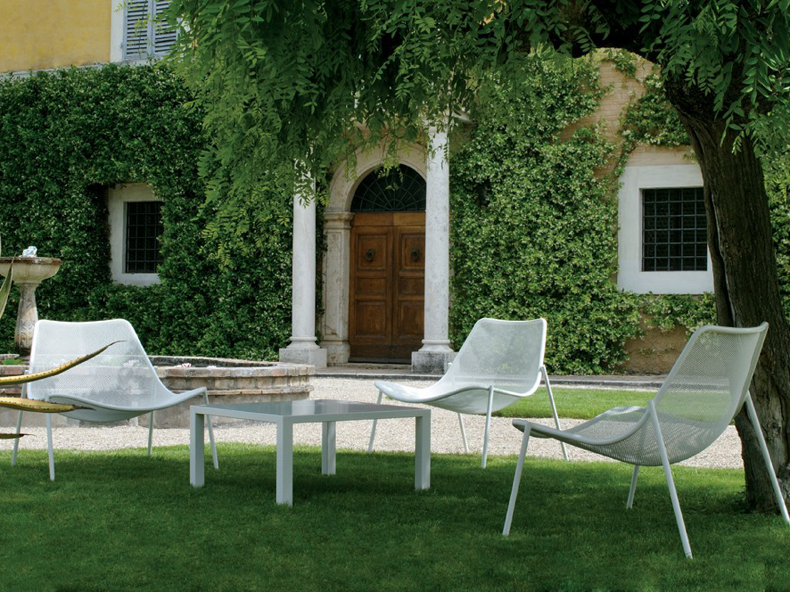 Emu Round Designer Outdoor Seating by Coalesse - Steelcase