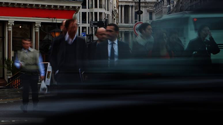 L'engagement et l'espace de travail dans le monde
