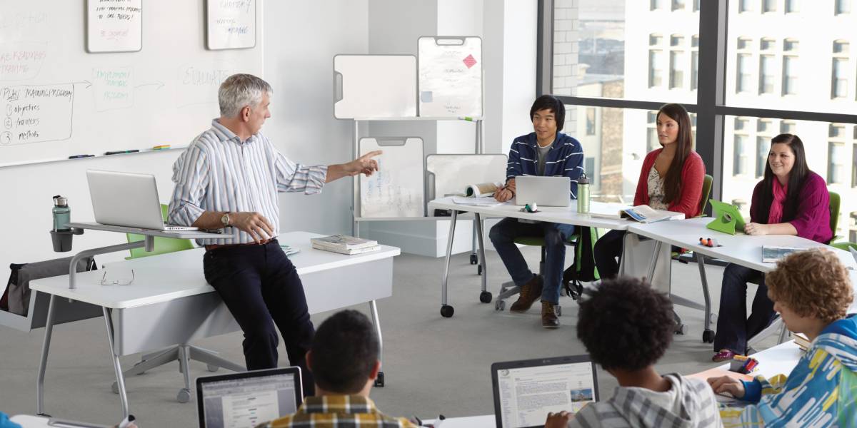 Verb Tables, Whiteboards, Instructor Lectern & Desks Steelcase