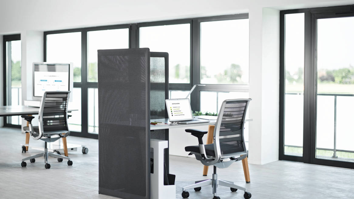 B Free Desk Office Furniture Steelcase