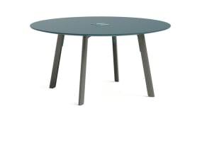 round Verlay table with wood legs