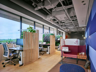 Office space featuring Think desk chairs, Ology desks, Umami chair, and Lagunitas personal table