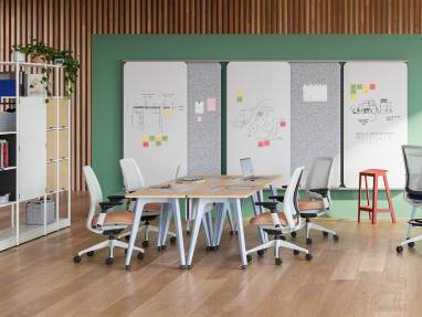 Lares Desk with Steelcase Series 1 in collaboration environment