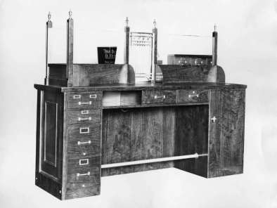 1920s–30s: Steelcase Designs Early Bank Teller Stations