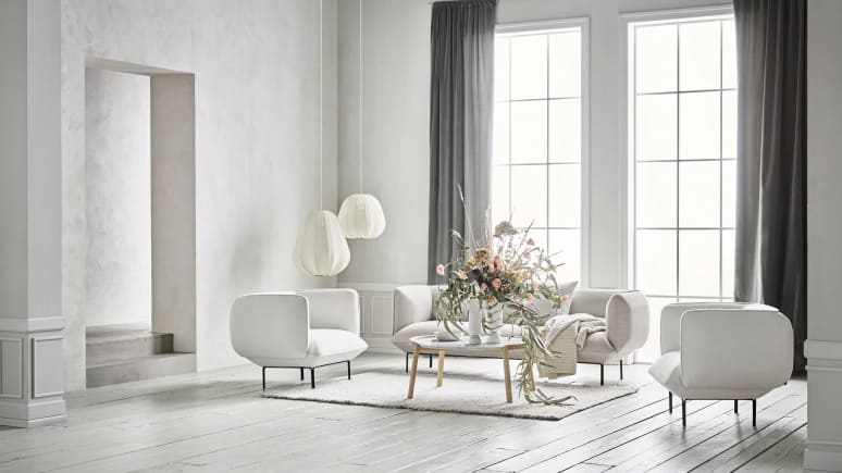 BOLIA Cloud Seating in a lounge space environment