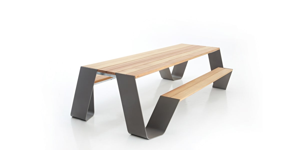 Hopper table