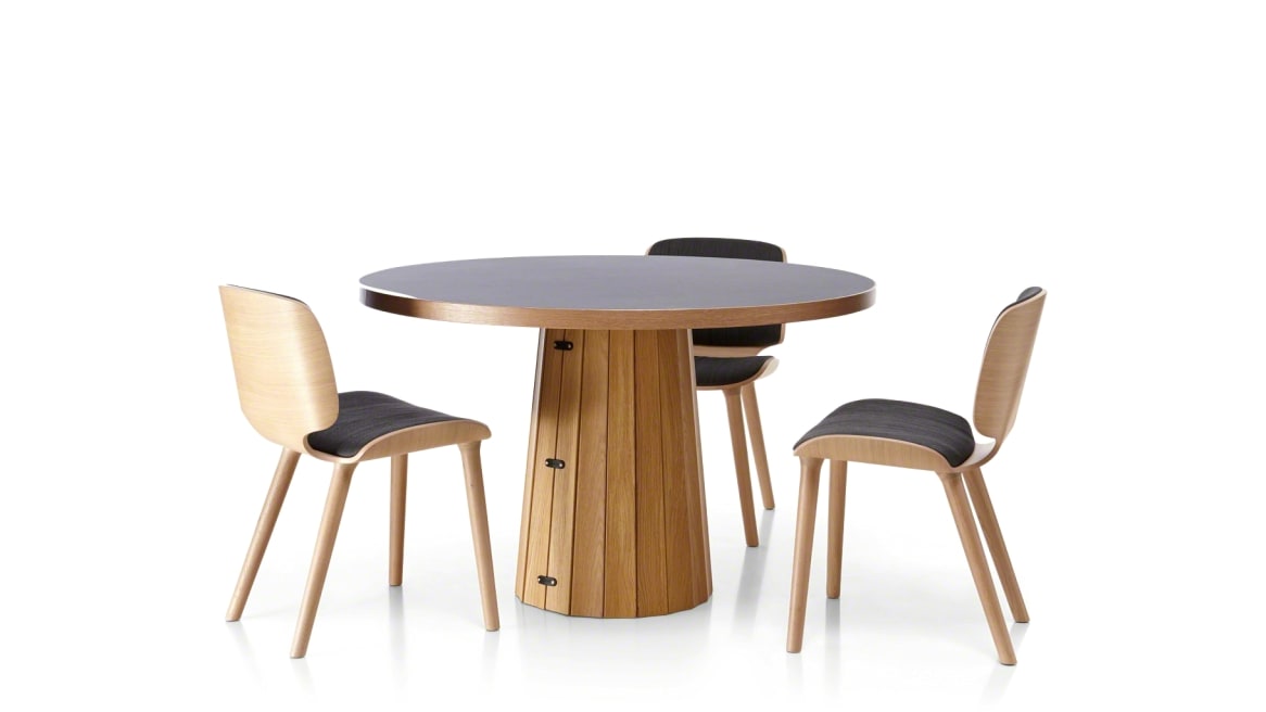 on-white image of a setting of a Moooi table and 3 wooded chairs
