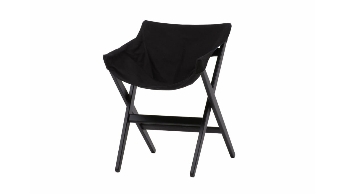 Fionda side chair in a black ash color