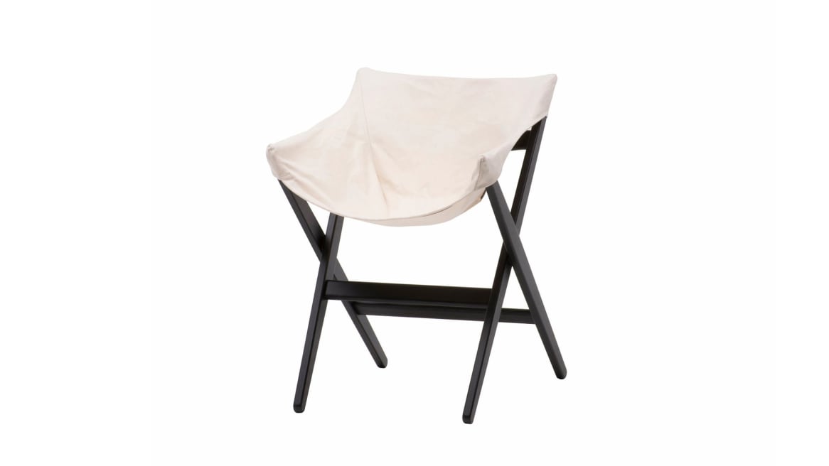 Fionda side chair in a white ash color