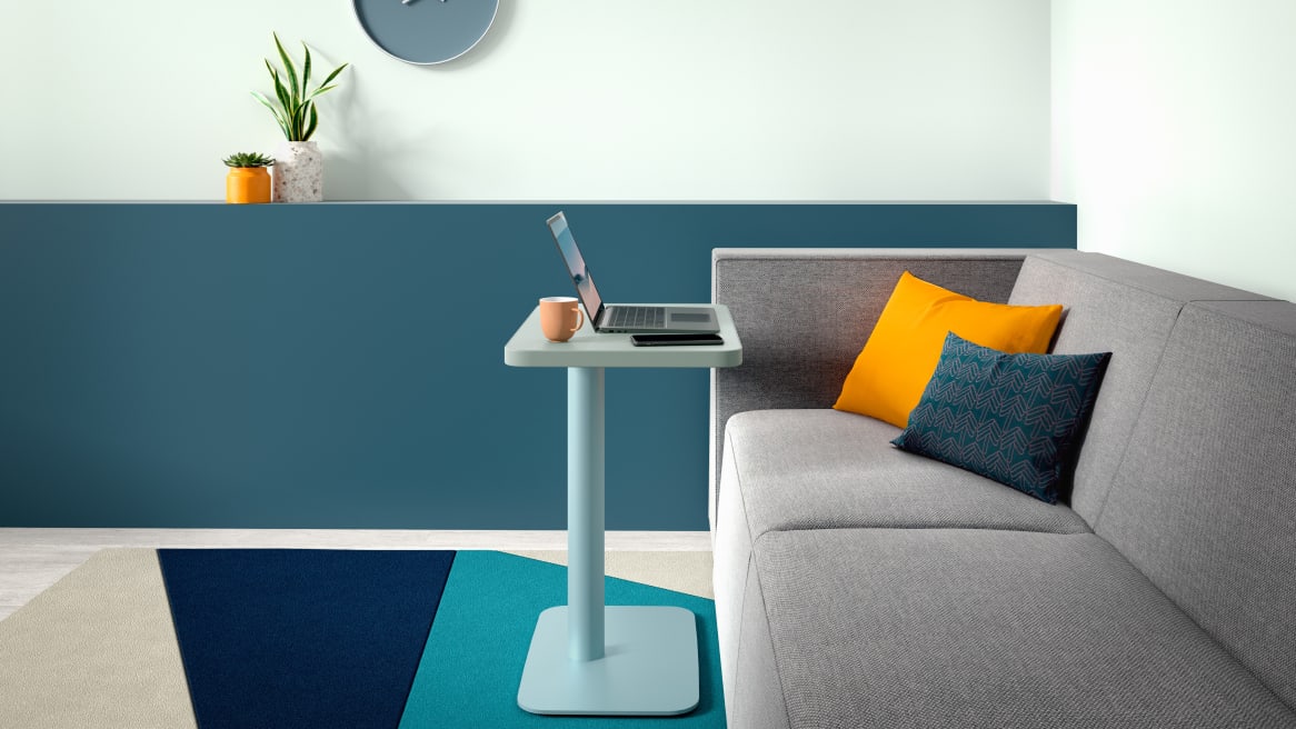 Simple Table: Lounge Personal Table