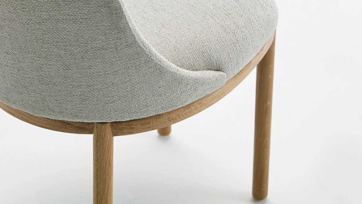 Aleta 4-Leg Wood Base Guest Chair