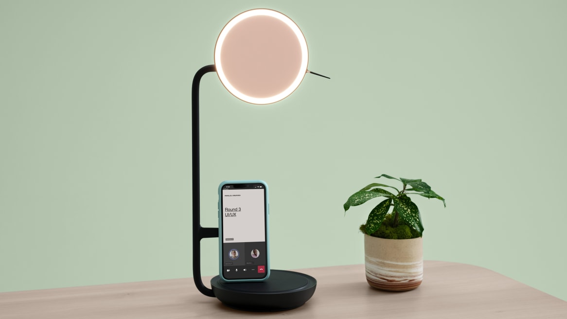 eclipse lamp with phone charger