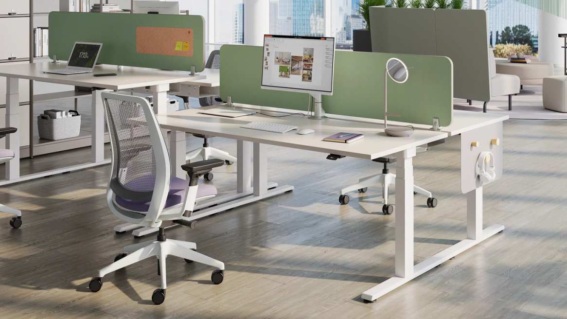 Steelcase Migration SE Desk Application Page Banner