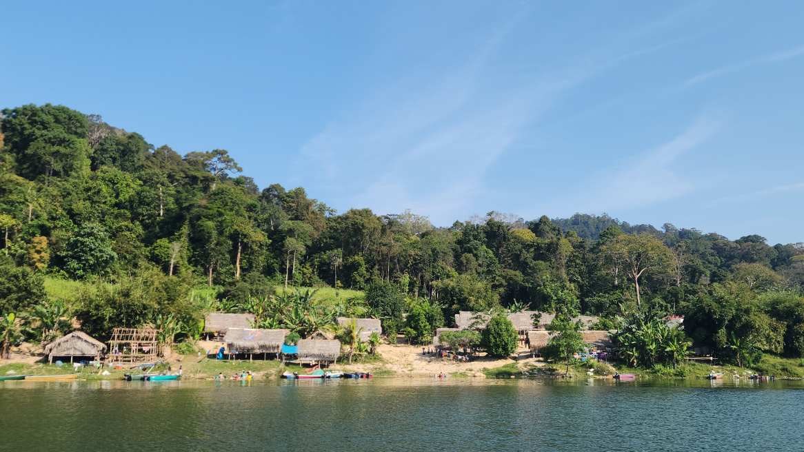 Pulau Banding image