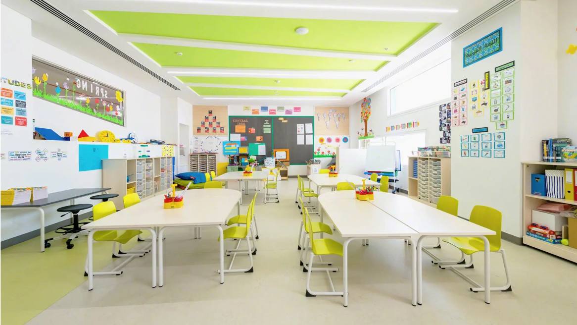 Vanerum SEED chairs in a classroom environment