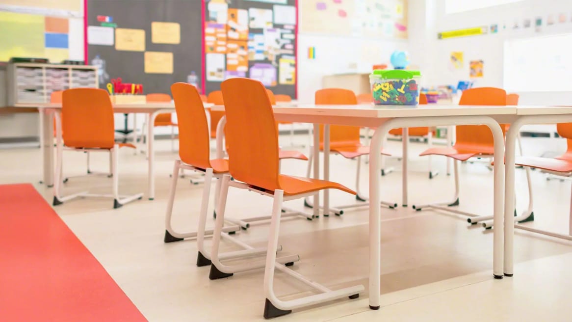 Vanerum SEED chairs in a classroom environment