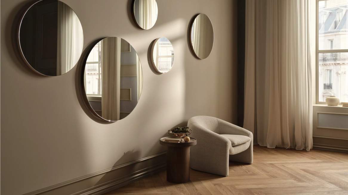 EMEA BOLIA Mielo Armchair in a lounge environment