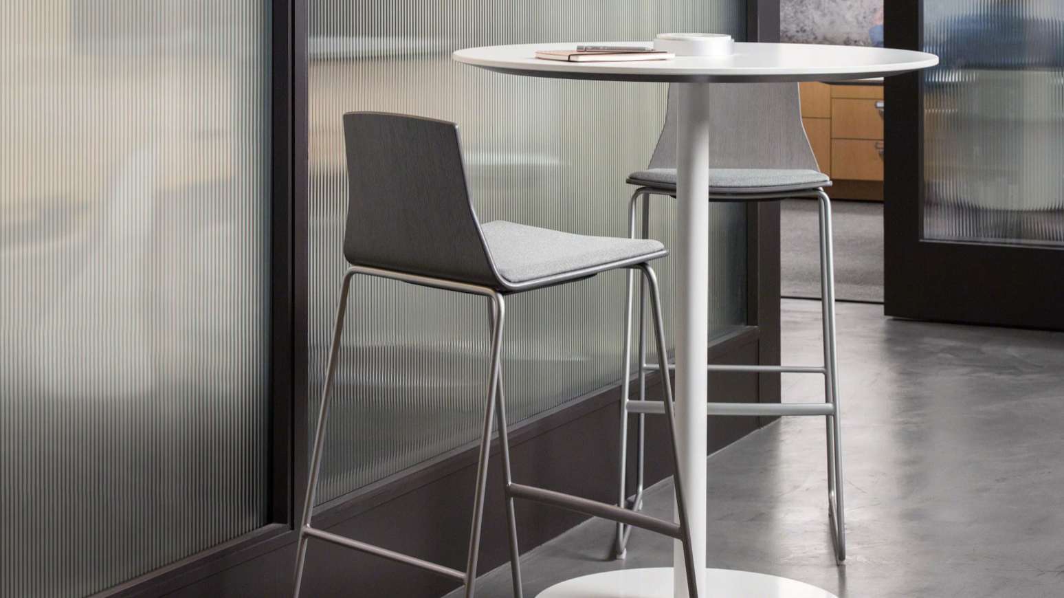 Montara650 Chair & Table in a working environment