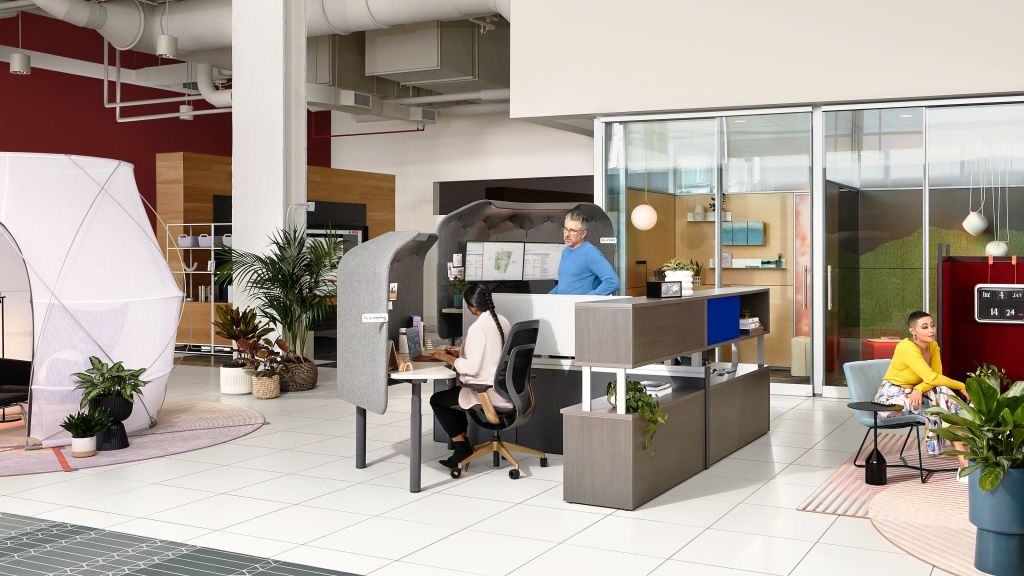 Brody Privacy Lounge Chair & Study Pod