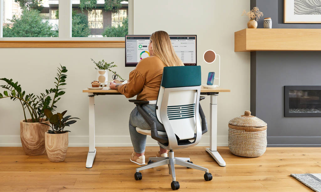 Young woman doing home office
