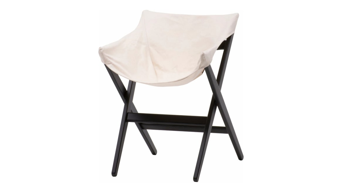Fionda side chair in a white ash color