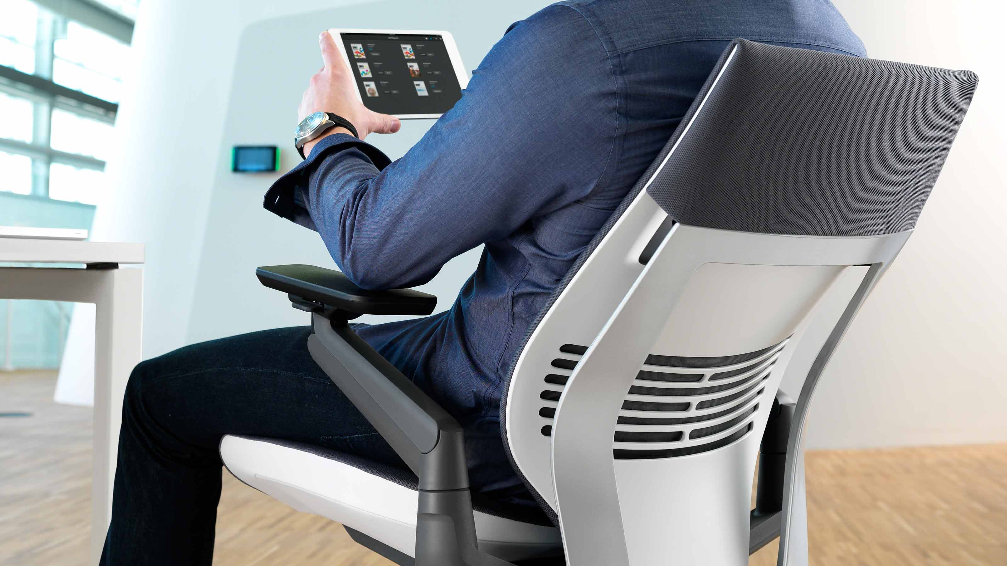 Steelcase gesture sedia da ufficio ergonomica regolabile in altezza con  support