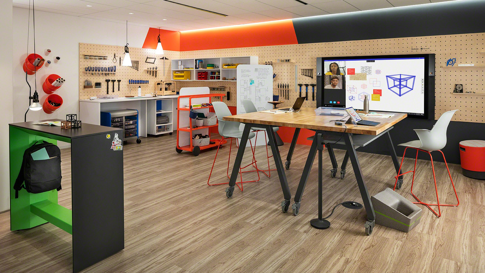 Chicago, United States Steelcase