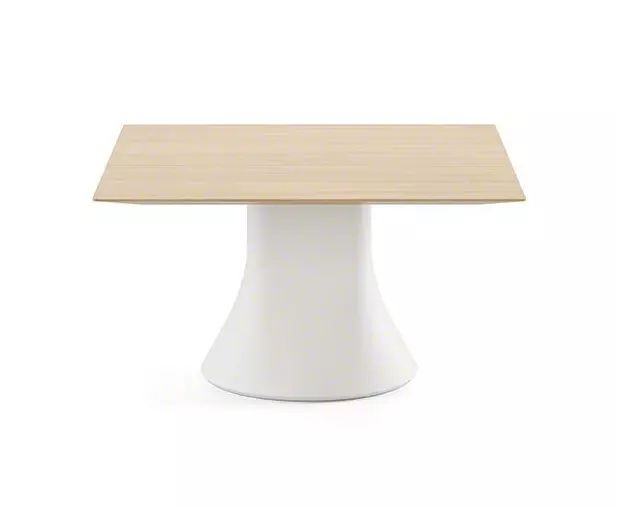 Cambio Low Table - 31.5" x 31.5"