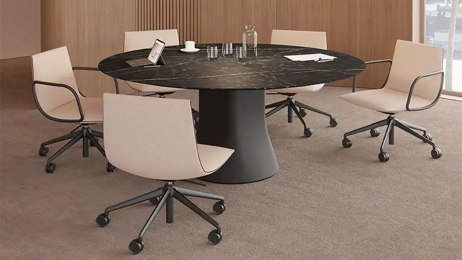 Noha Chair - Five Casters Nylon Base