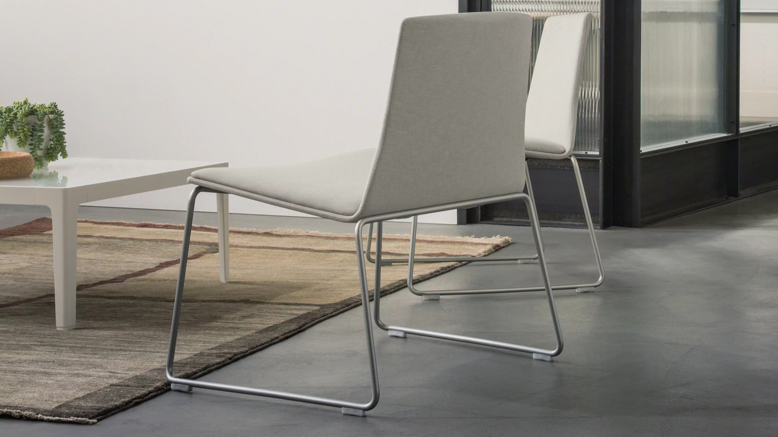 Montara650 Lounge Chair in a lounge environment